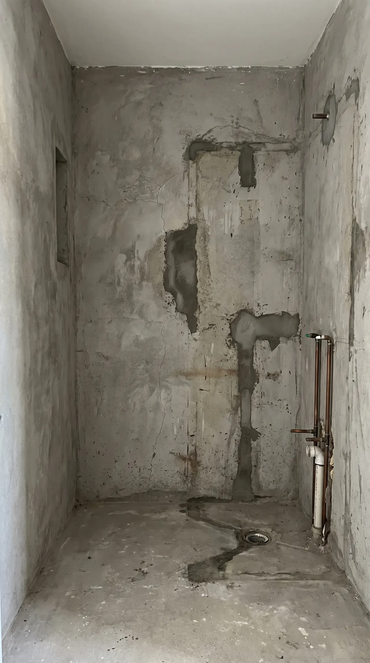 Master bathroom — Before